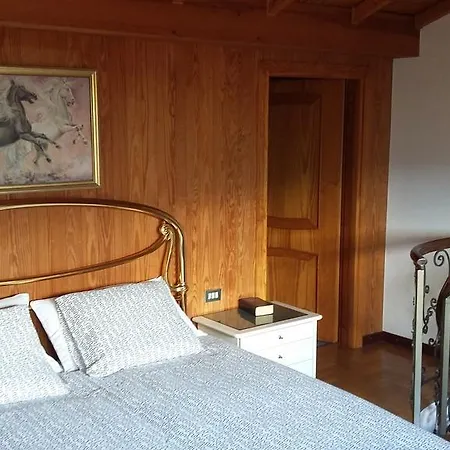 Casa Giovio Apartament *